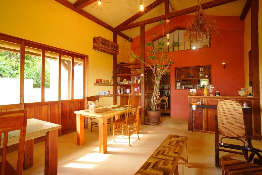 Somos Bed and Breakfast Kunigami Buitenkant foto