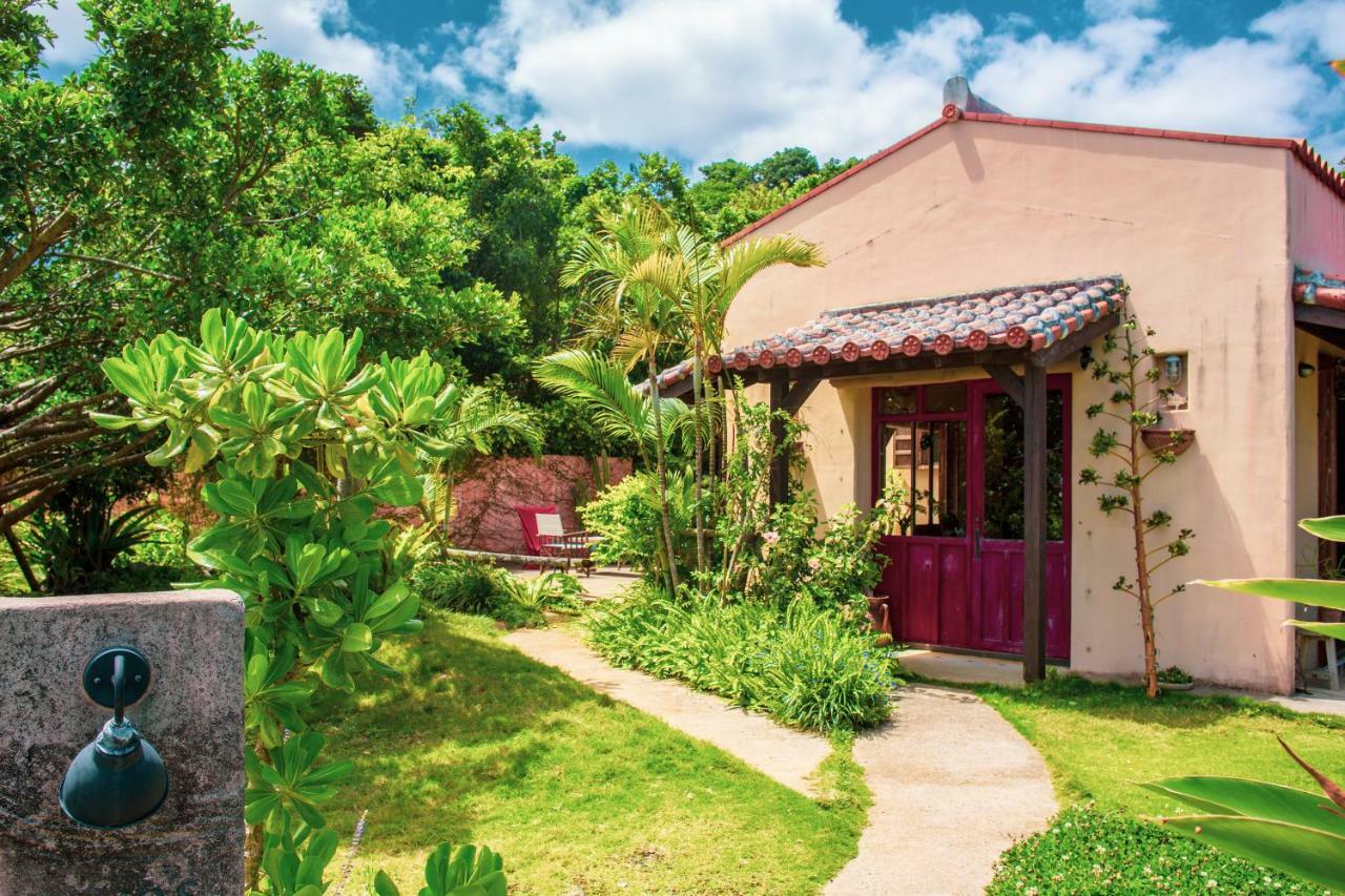 Somos Bed and Breakfast Kunigami Buitenkant foto